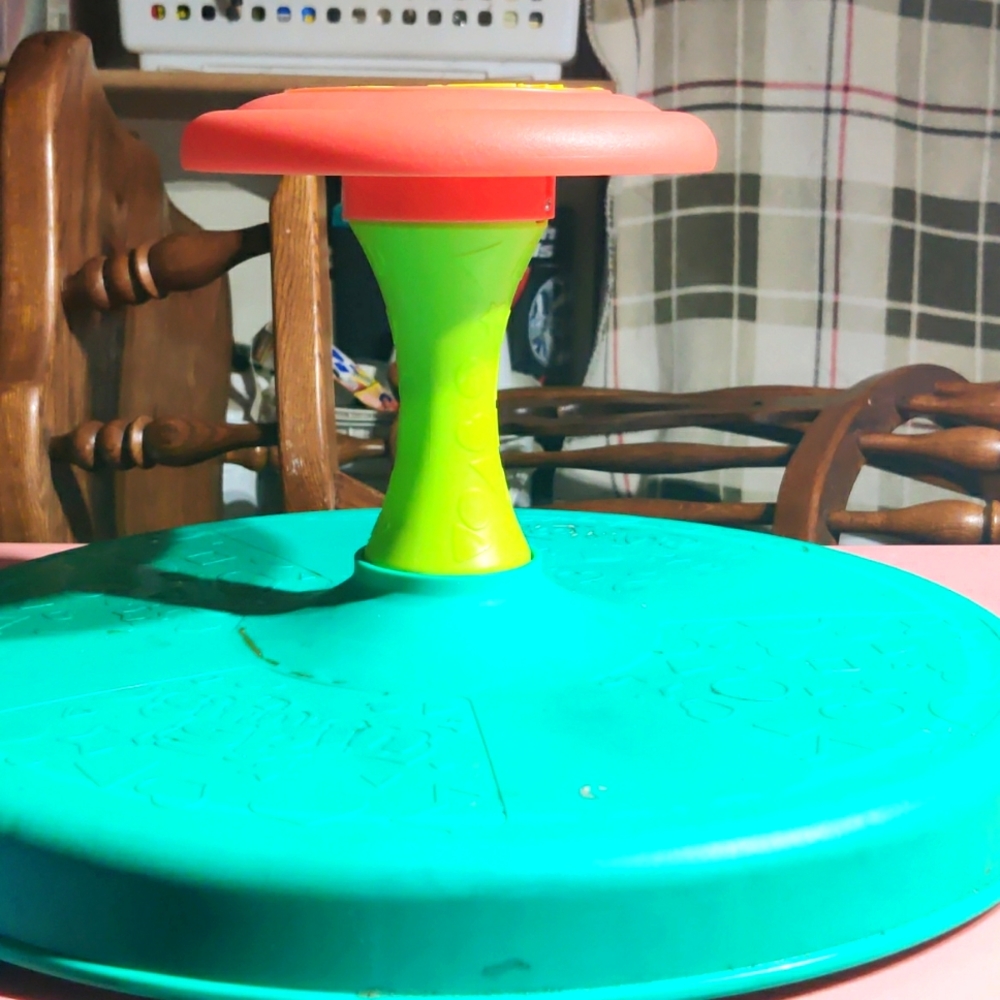 Sit an Spin toy